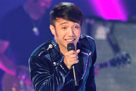 Journey Recount Singer Arnel Pineda's Wild Ride in 'Don't Stop .